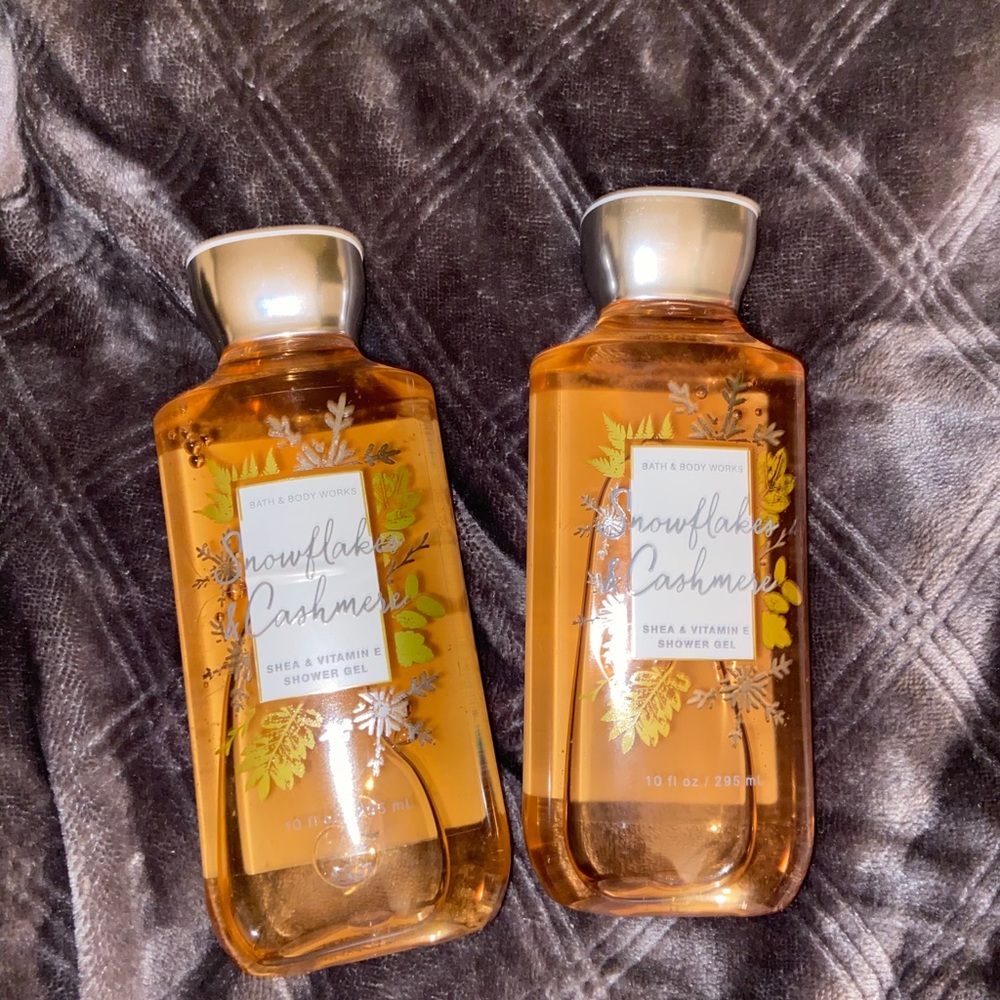Snowflake Cashmere Body Wash